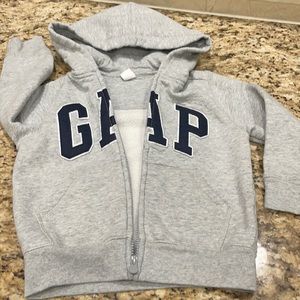 GAP zip up sweatshirt for toddler boy size 4T